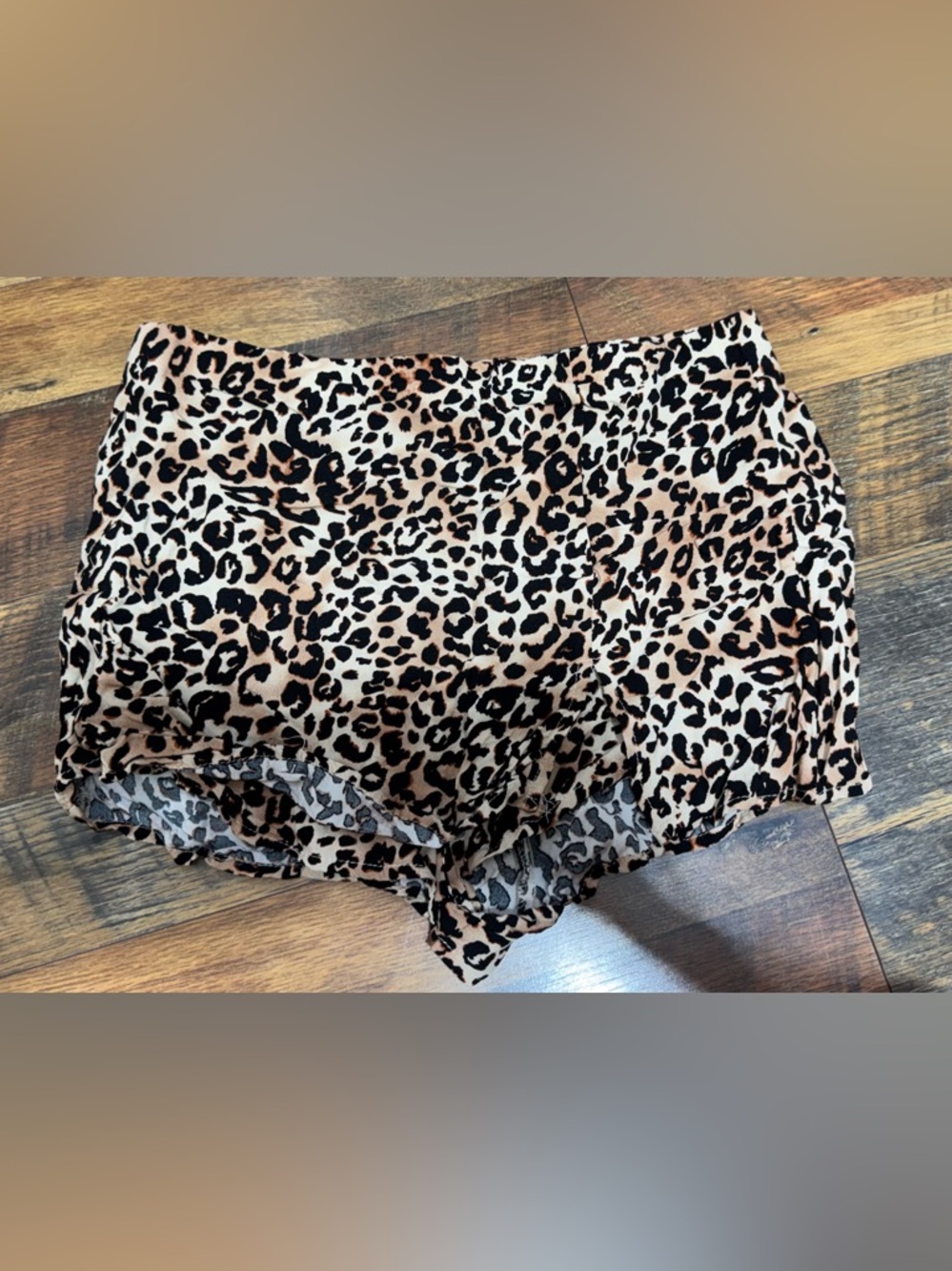 Urban Heritage Leopard Print skort - Black, Tan, Cream Medium